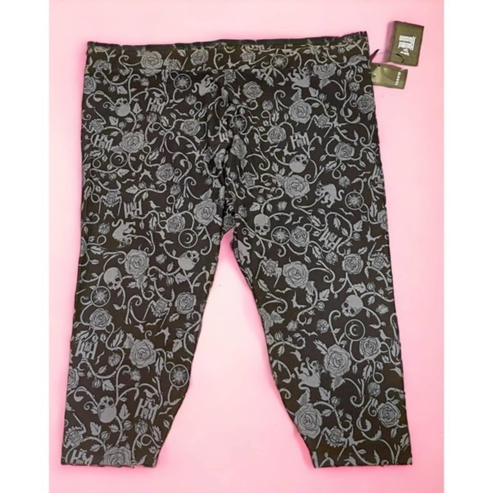 New Torrid 4 (4X 26) Disney Haunted Mansion Skull Cat Rose Tattoo Crop Leggings